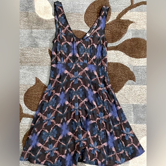 Free People Sleeveless Abstract Kaleidoscope Print Mini Dress w Exposed Back Zip - Picture 6 of 7